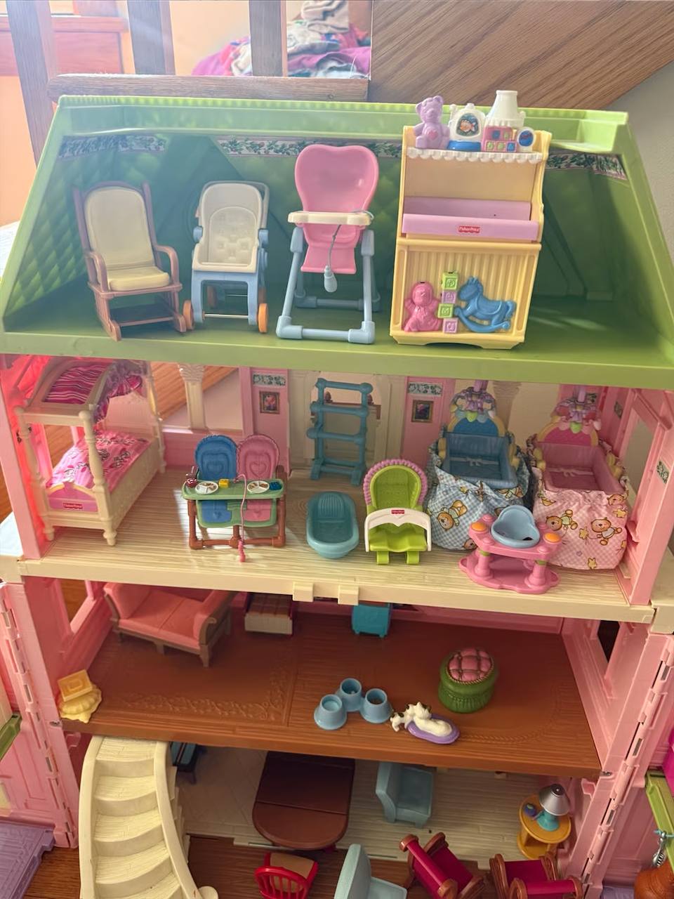 Fisher-Price Loving Family Dollhouse with Furniture, Accessories & Figures – Complete Set